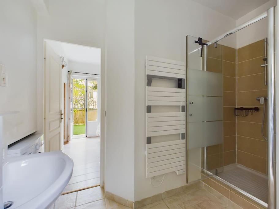 Appartement Renove -Jardin Prive A رويل-مالميزون المظهر الخارجي الصورة